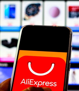 móvil con app de Aliexpress abierta